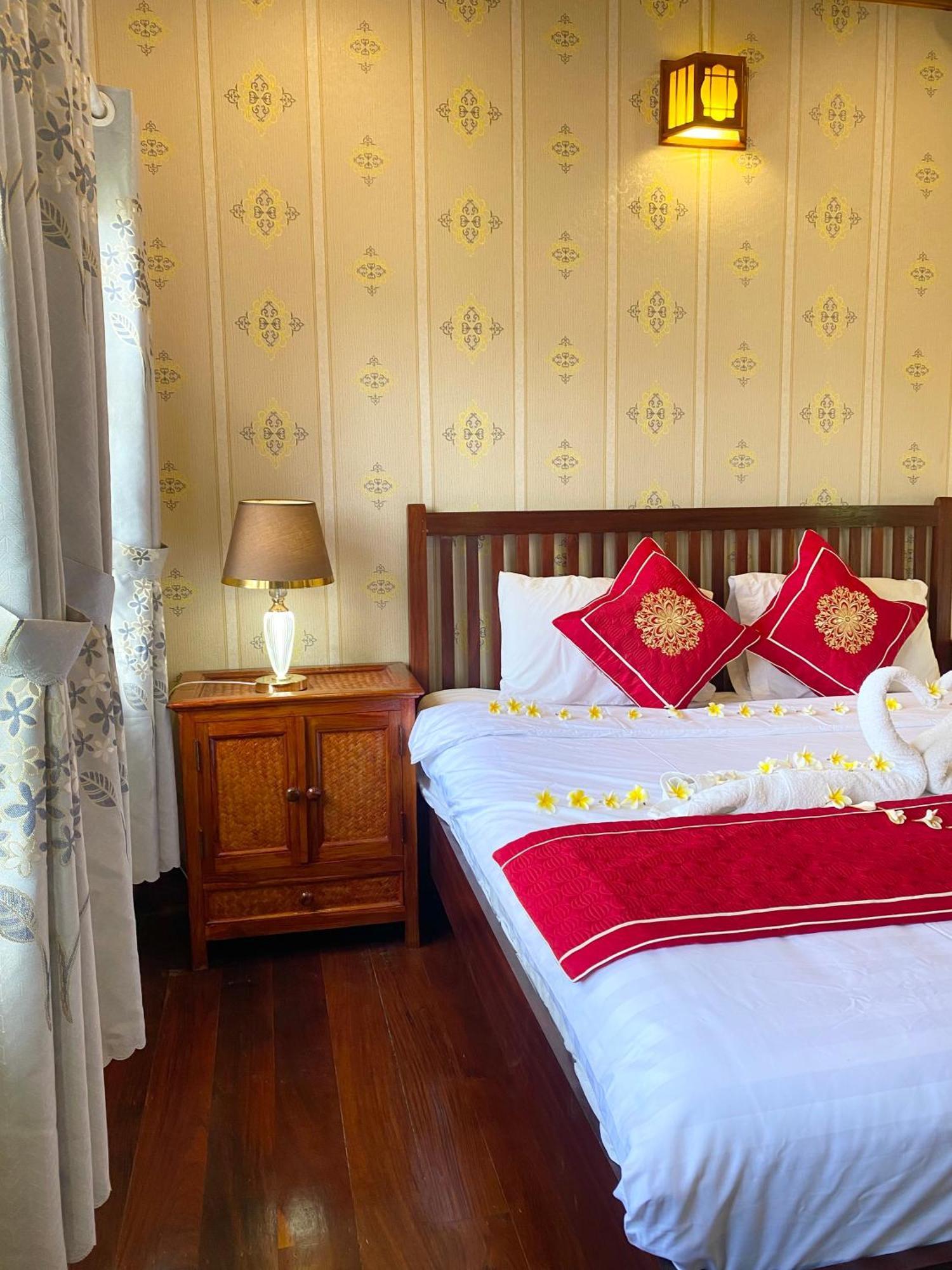 Golden Sun Boutique Hotel لوانغ برابانغ المظهر الخارجي الصورة