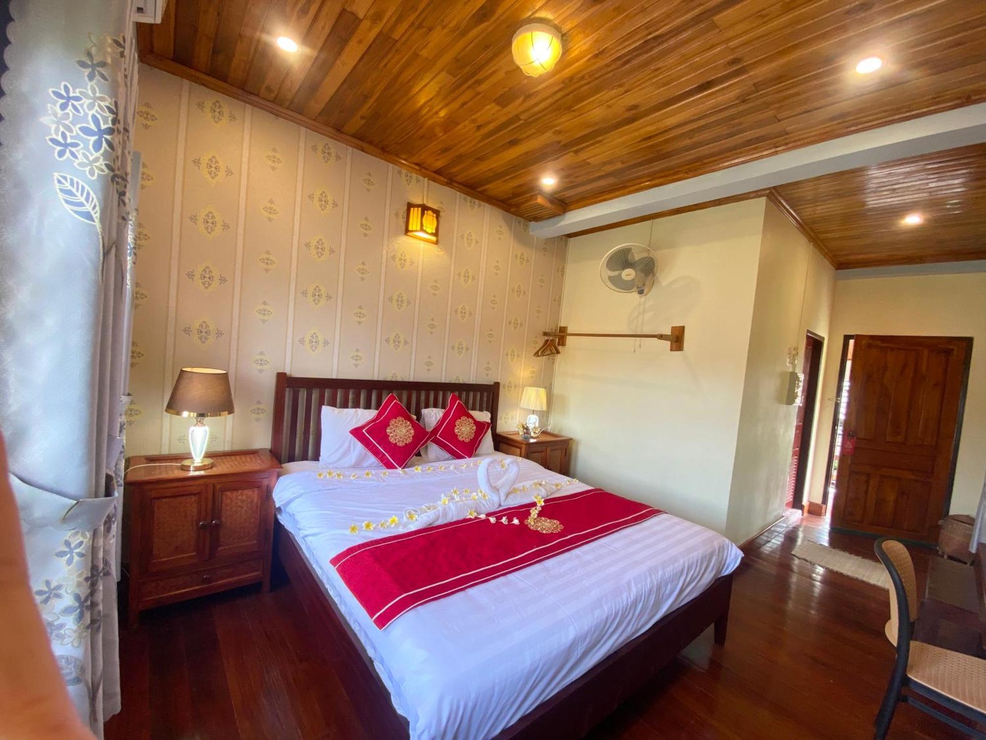 Golden Sun Boutique Hotel لوانغ برابانغ المظهر الخارجي الصورة