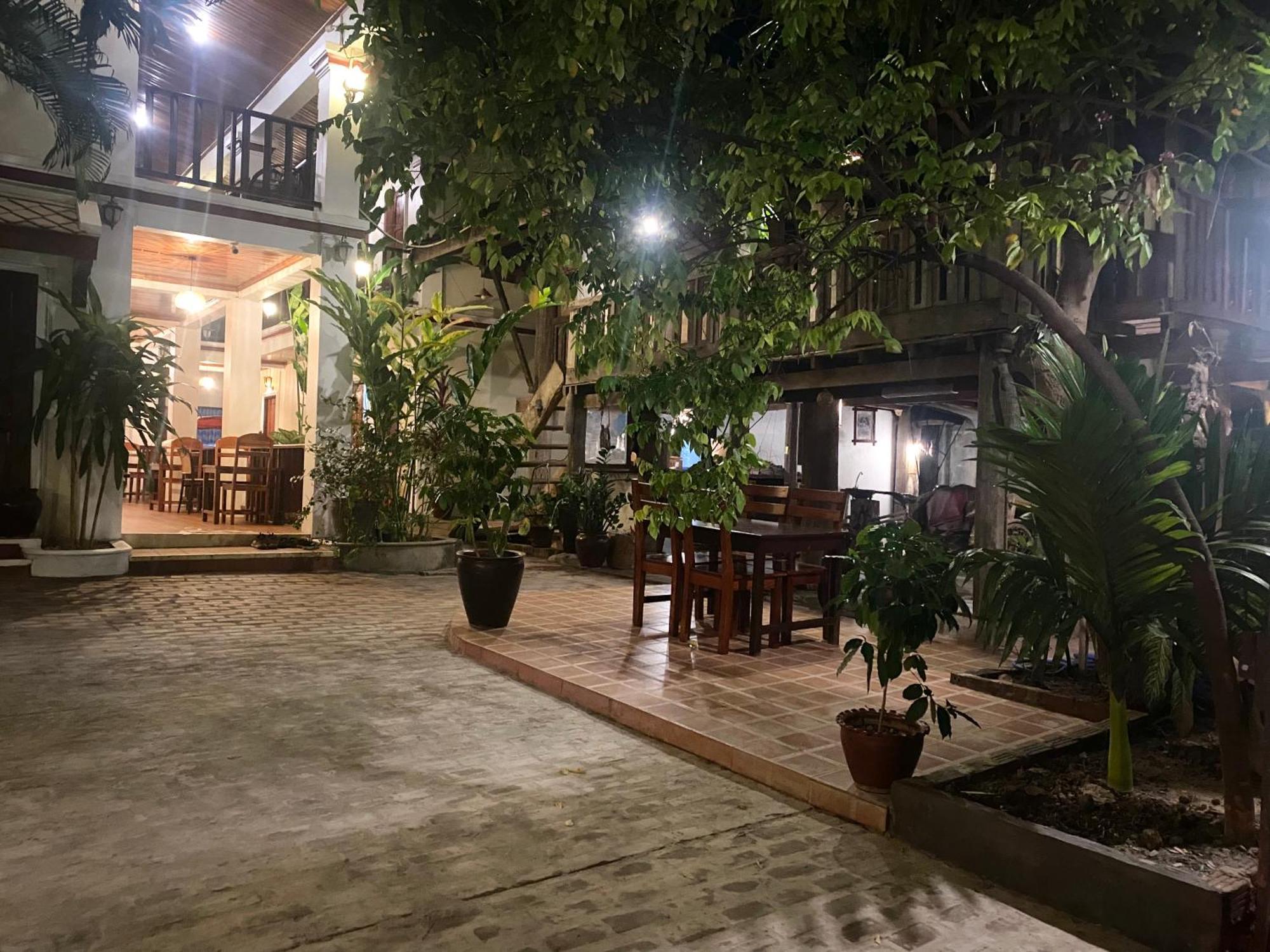 Golden Sun Boutique Hotel لوانغ برابانغ المظهر الخارجي الصورة