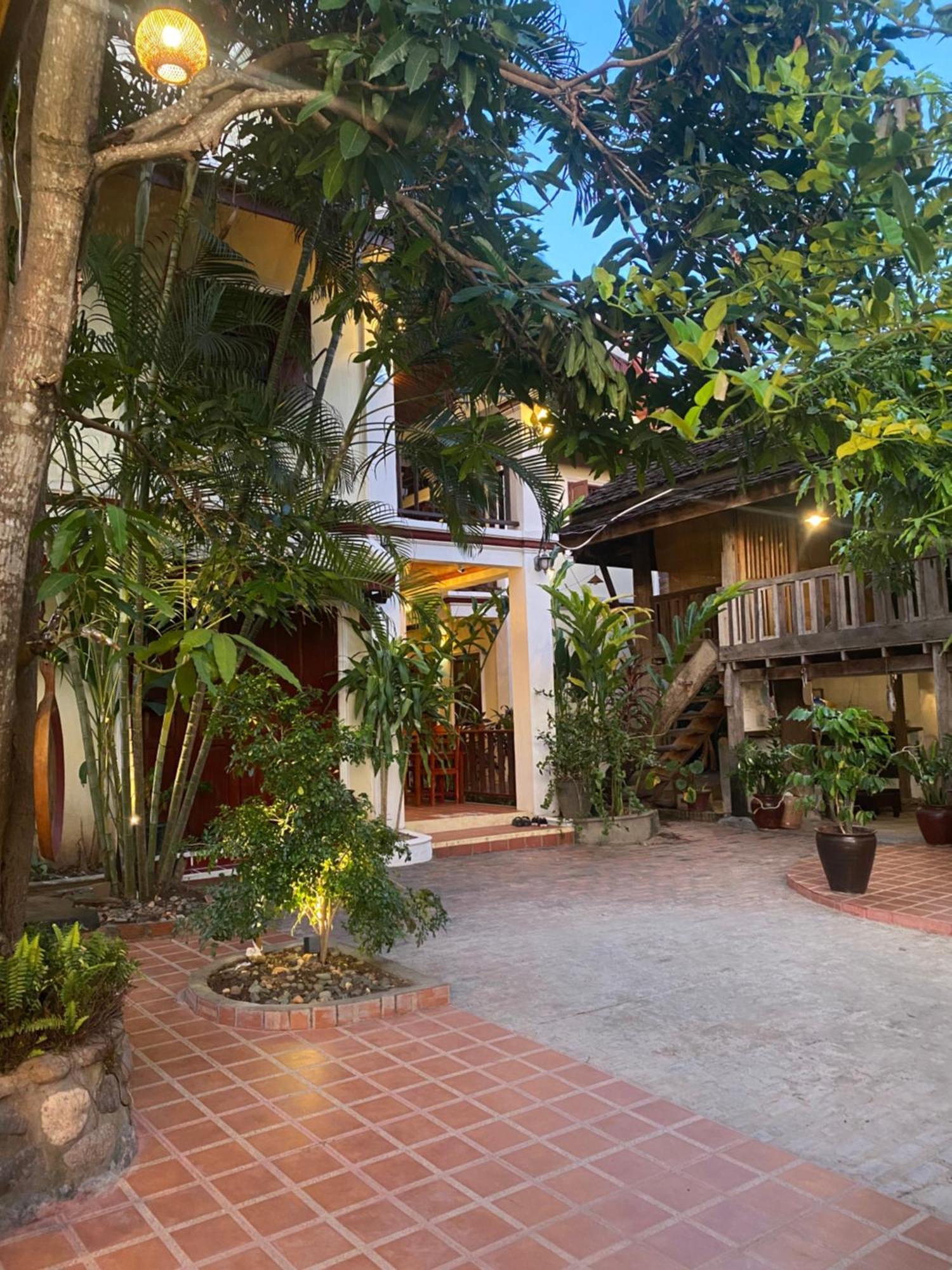 Golden Sun Boutique Hotel لوانغ برابانغ المظهر الخارجي الصورة