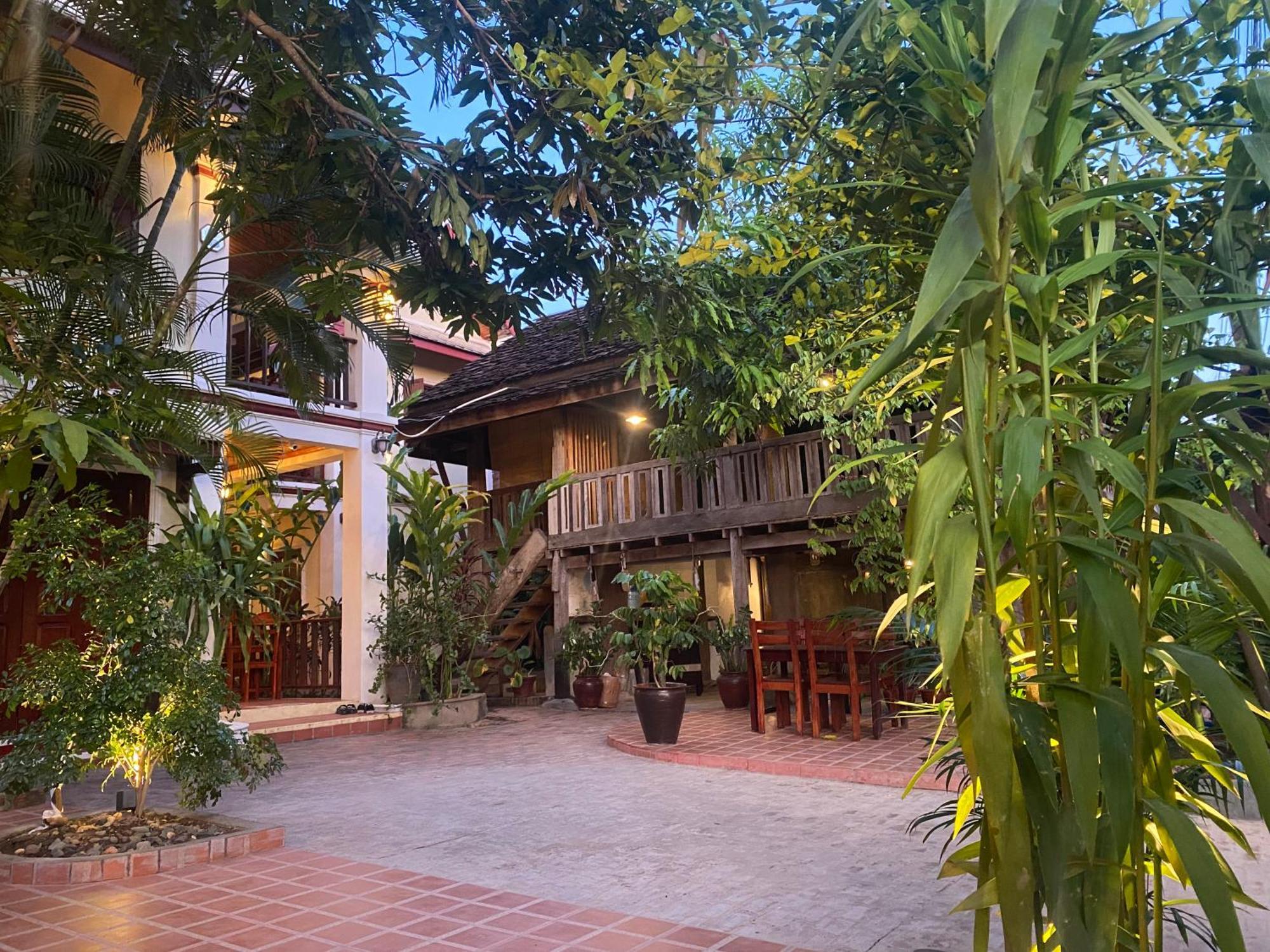 Golden Sun Boutique Hotel لوانغ برابانغ المظهر الخارجي الصورة