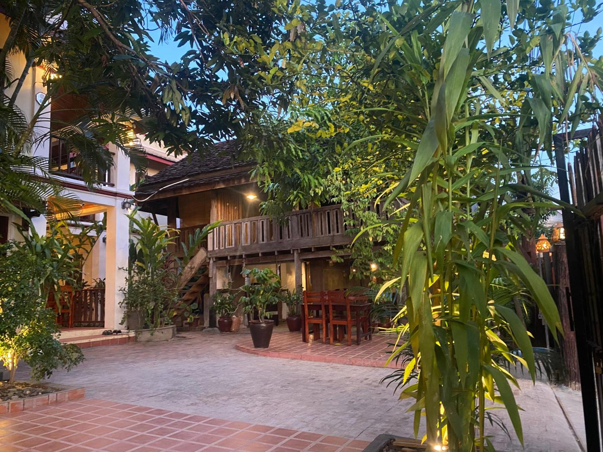 Golden Sun Boutique Hotel لوانغ برابانغ المظهر الخارجي الصورة