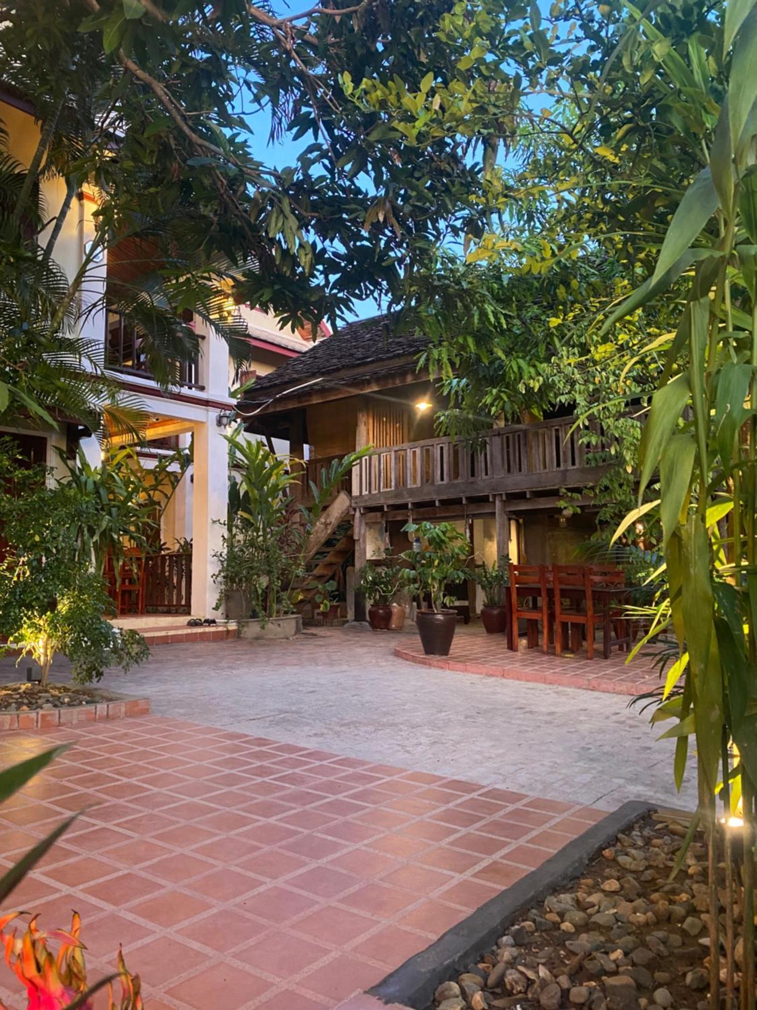 Golden Sun Boutique Hotel لوانغ برابانغ المظهر الخارجي الصورة